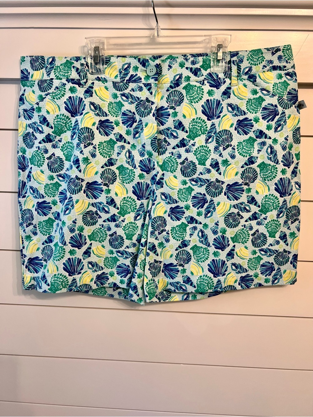 NWT TALBOTS  SEASHELL PRINT SHORTS